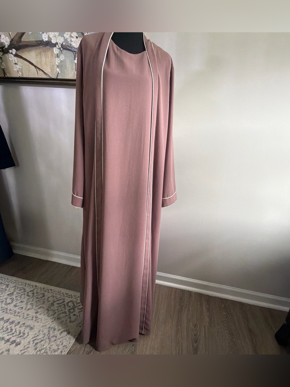 Women’s Mauve Long Open Front abaya with Contrast Trim